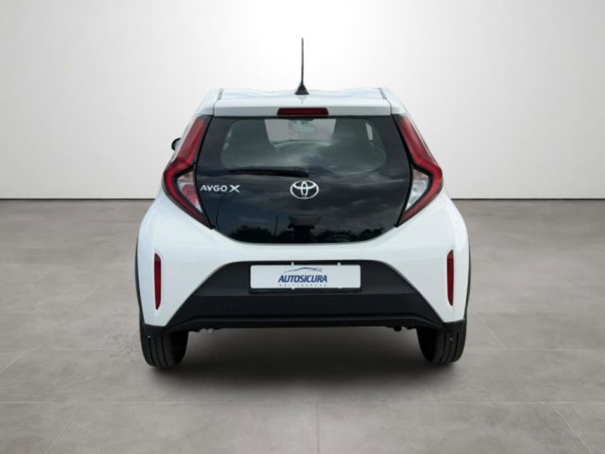 Toyota Aygo X 1.0 VVT-i 72 CV 5p. Undercover S-CVT (5)