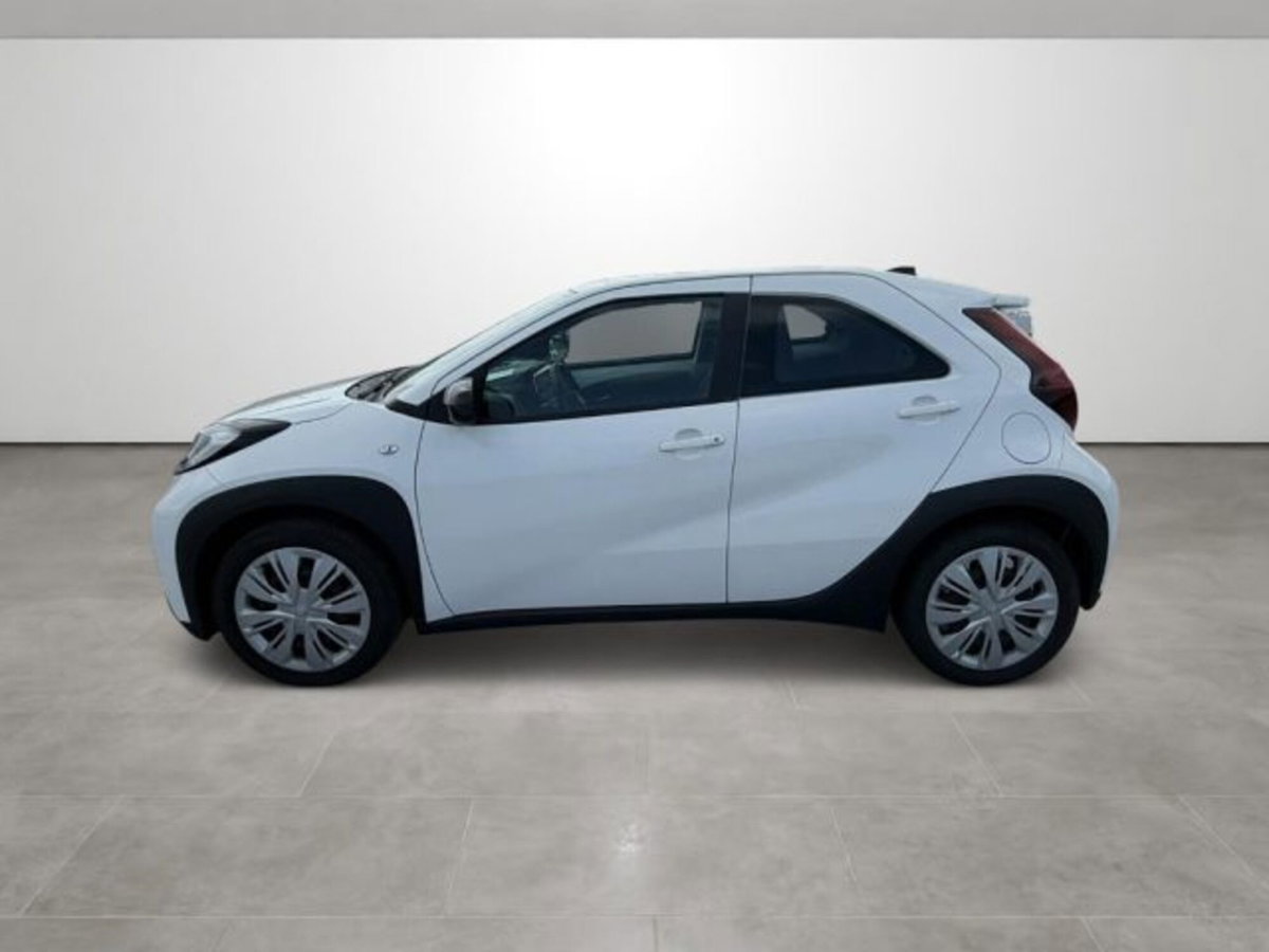 Toyota Aygo X 1.0 VVT-i 72 CV 5p. Undercover S-CVT (8)