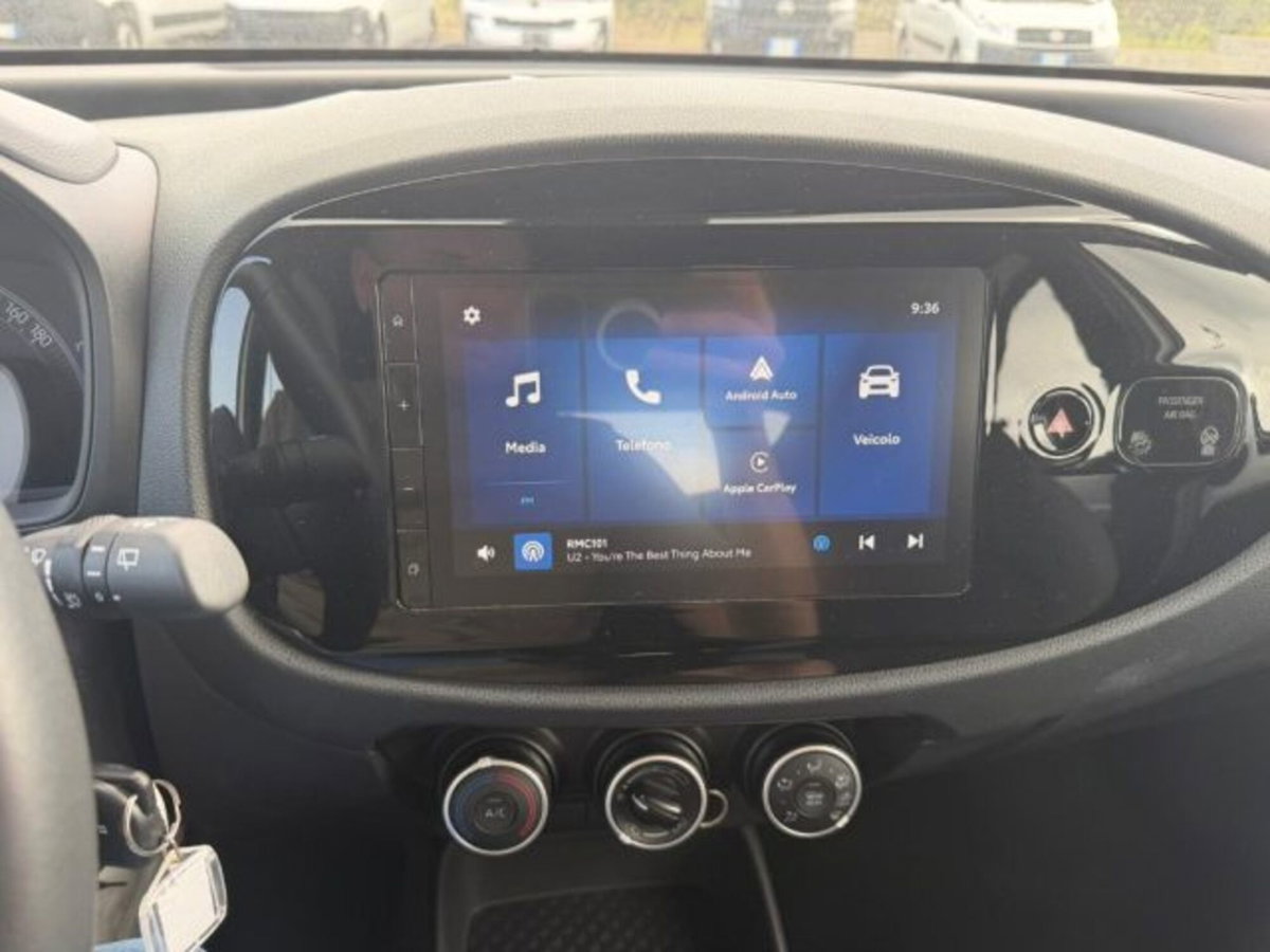 Toyota Aygo X 1.0 VVT-i 72 CV 5p. Undercover S-CVT (9)