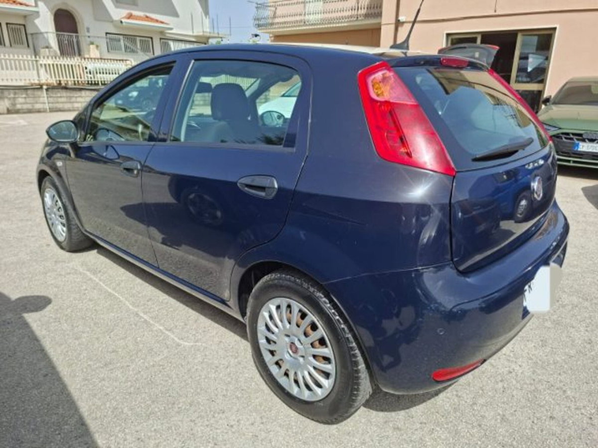 Fiat Punto 1.3 MJT II S&S 95 CV 5 porte Street (10)