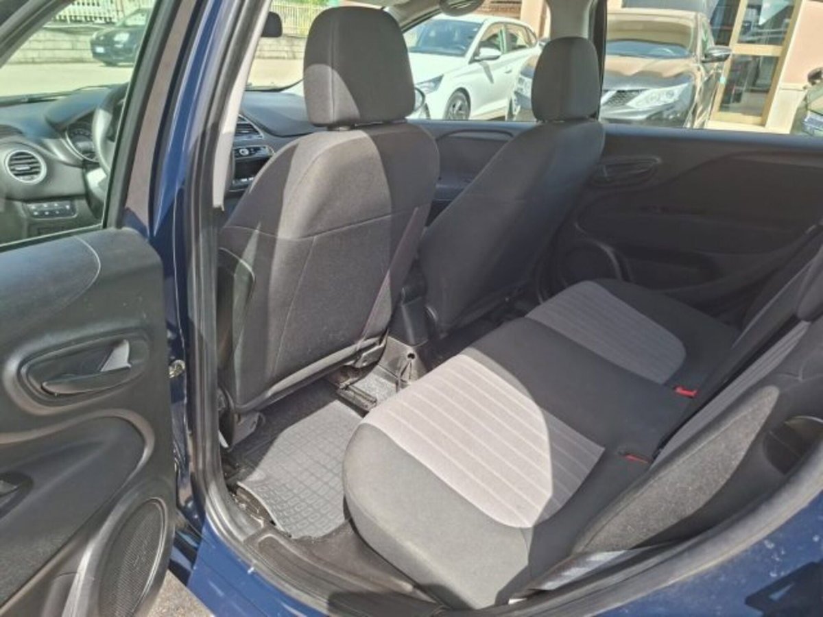 Fiat Punto 1.3 MJT II S&S 95 CV 5 porte Street (5)