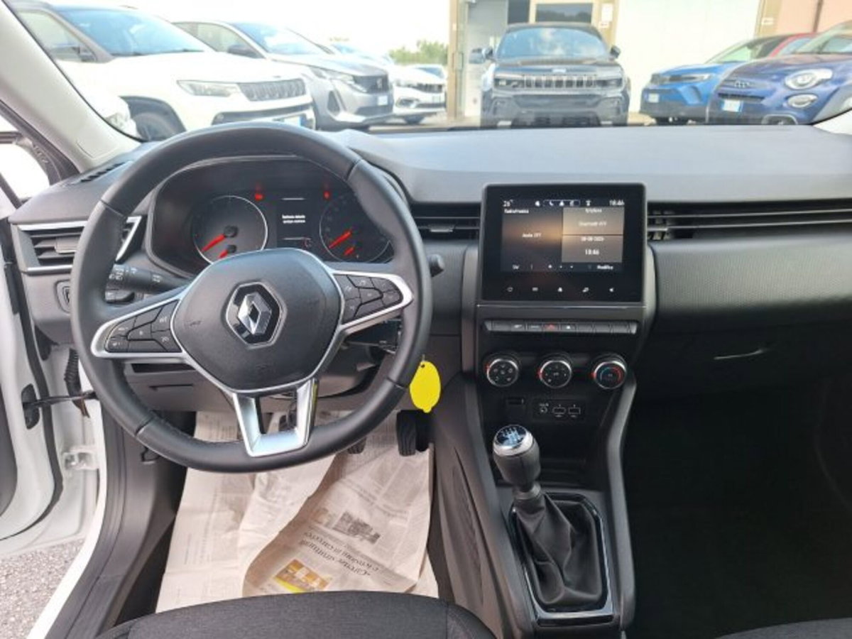 Renault Clio TCe 100 CV GPL 5 porte Equilibre (13)