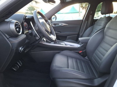 Alfa Romeo Tonale 1.6 Veloce 130cv tct6 (12)