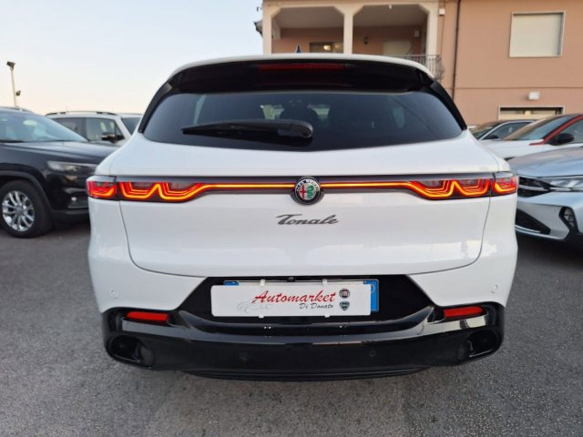 Alfa Romeo Tonale 1.6 Veloce 130cv tct6 (9)