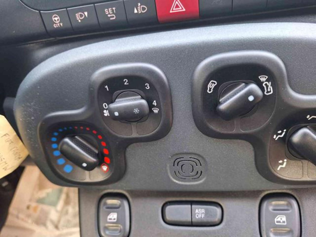 Fiat Panda 1.0 firefly hybrid s&s 70cv 5p.ti (13)