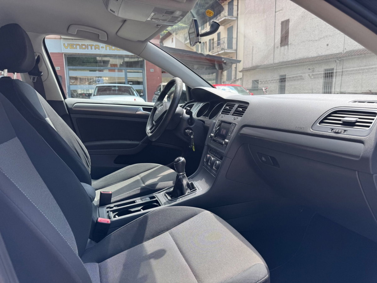 Volkswagen Golf 1.6 TDI 90 CV 5p. Trendline BlueMotion Technology (13)