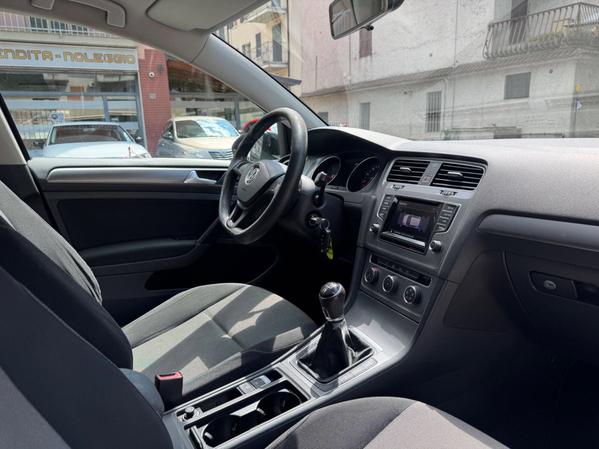 Volkswagen Golf 1.6 TDI 90 CV 5p. Trendline BlueMotion Technology (14)