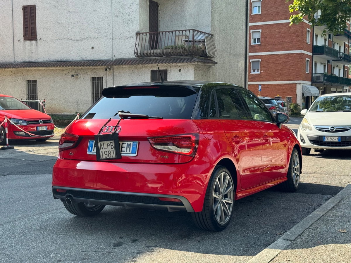 Audi A1 Sportback 1.4 TDI S tronic Admired (7)