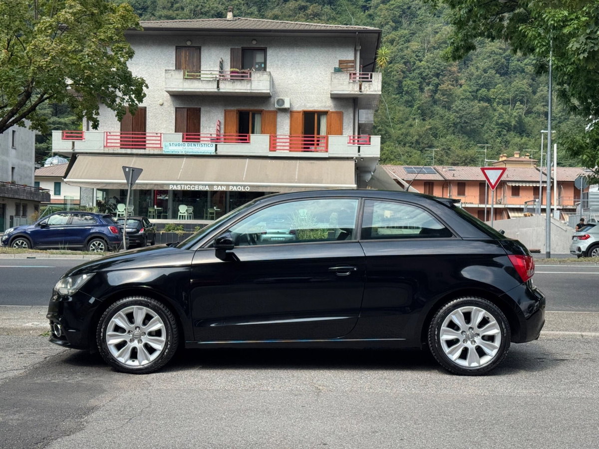 Audi A1 1.2 TFSI Ambition (4)