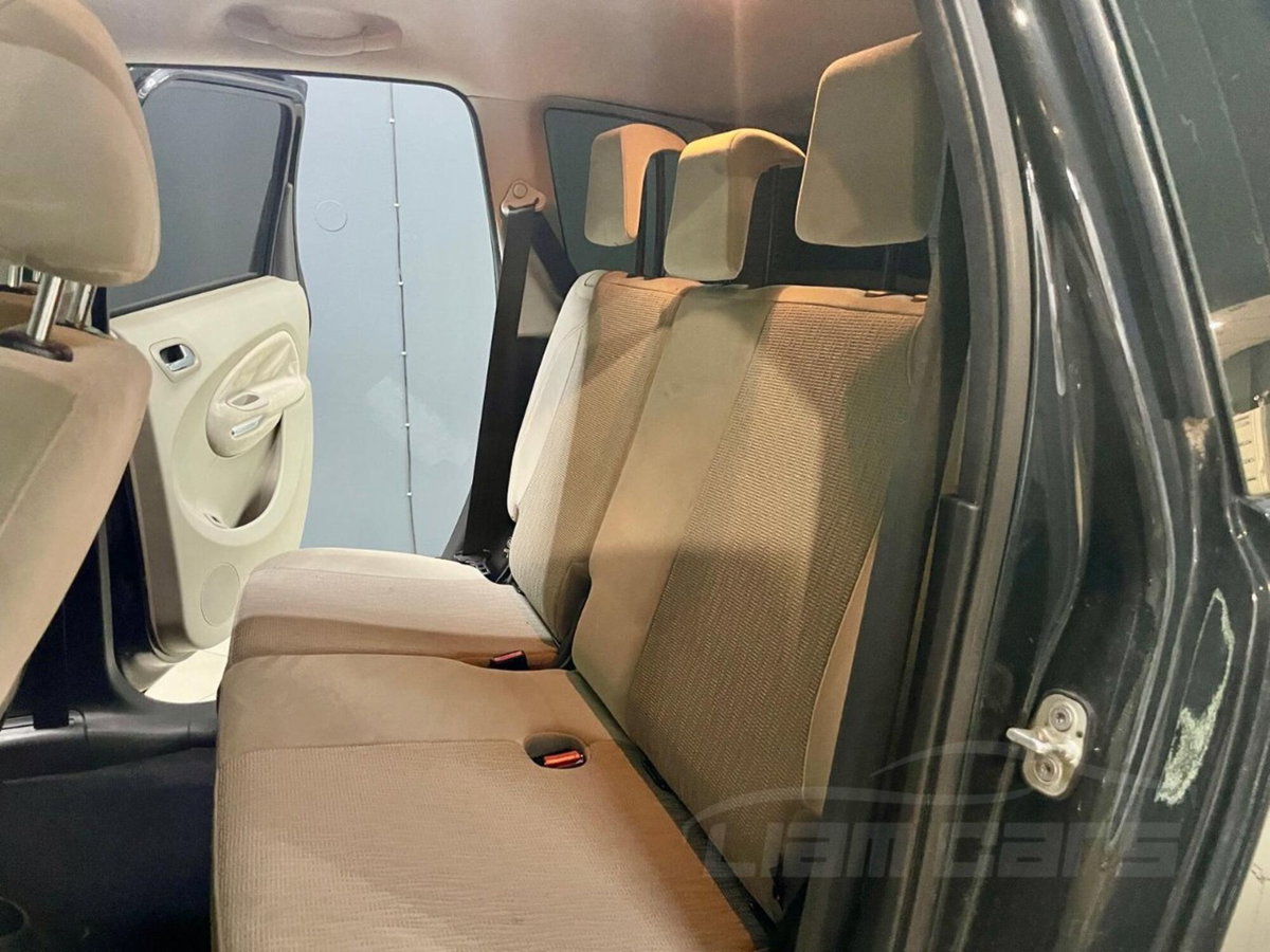 Citroen C3 Picasso 1.4 VTi 95 Exclusive Style (13)