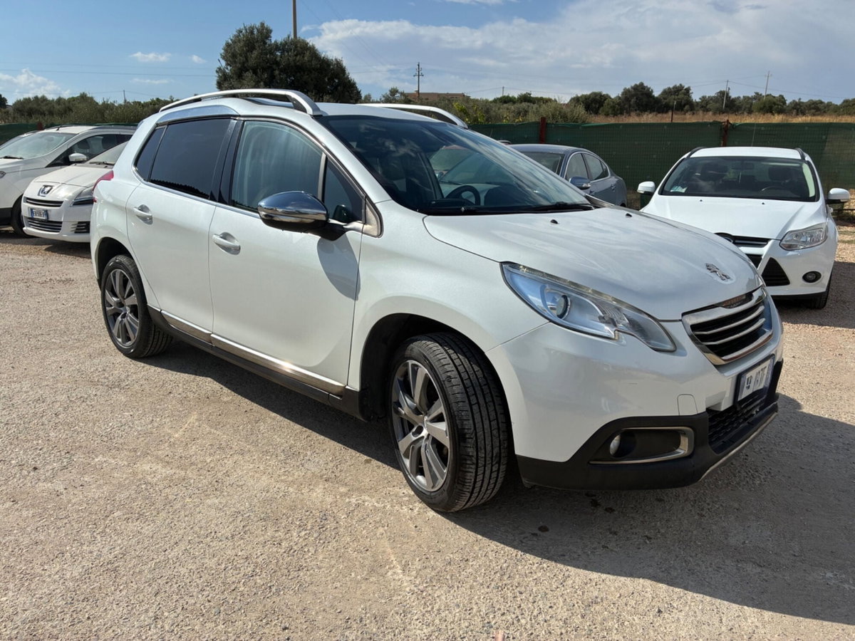 Peugeot 2008 100 Black Matt (2)