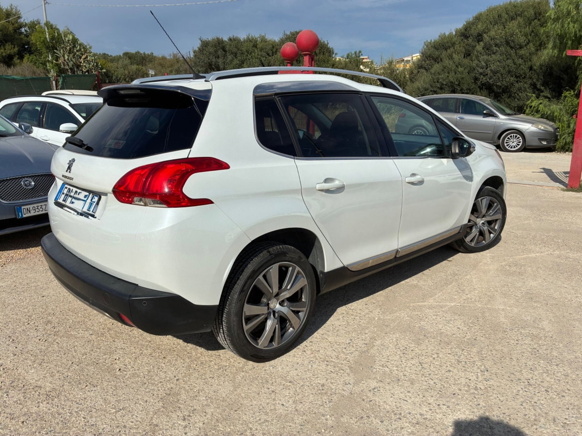 Peugeot 2008 100 Black Matt (3)