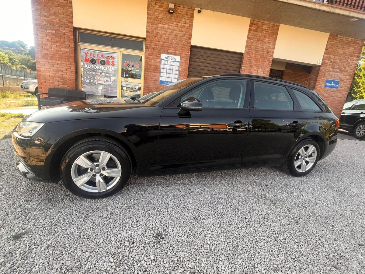 Audi A4 Avant 2.0 TDI 150 CV ultra S tronic (12)