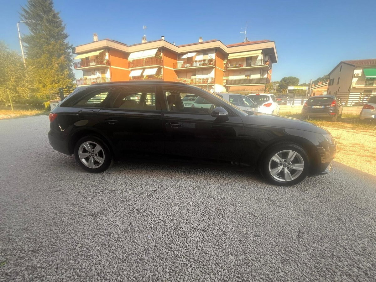 Audi A4 Avant 2.0 TDI 150 CV ultra S tronic (3)