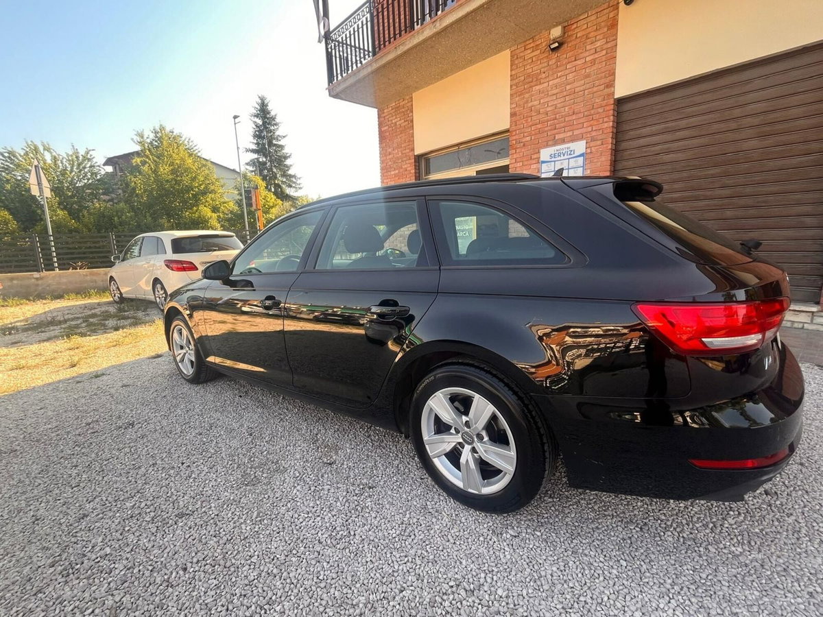 Audi A4 Avant 2.0 TDI 150 CV ultra S tronic (8)
