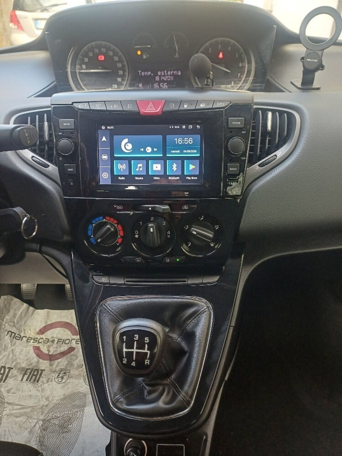 Lancia Ypsilon 1.2 69 CV 5 porte GPL Ecochic Gold (11)