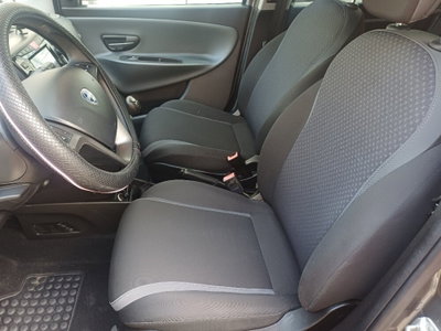 Lancia Ypsilon 1.2 69 CV 5 porte GPL Ecochic Gold (13)