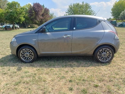 Lancia Ypsilon 1.2 69 CV 5 porte GPL Ecochic Gold (5)