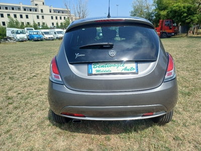 Lancia Ypsilon 1.2 69 CV 5 porte GPL Ecochic Gold (7)