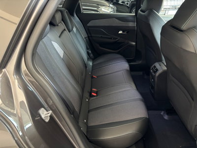 Peugeot 308 SW BlueHDi 130 S&S EAT8 Allure Pack (11)