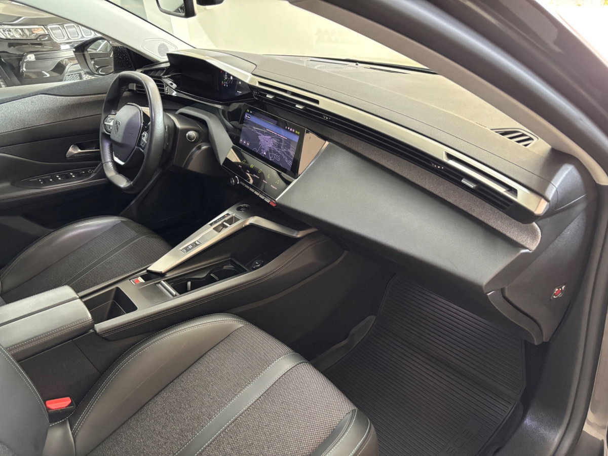 Peugeot 308 SW BlueHDi 130 S&S EAT8 Allure Pack (9)