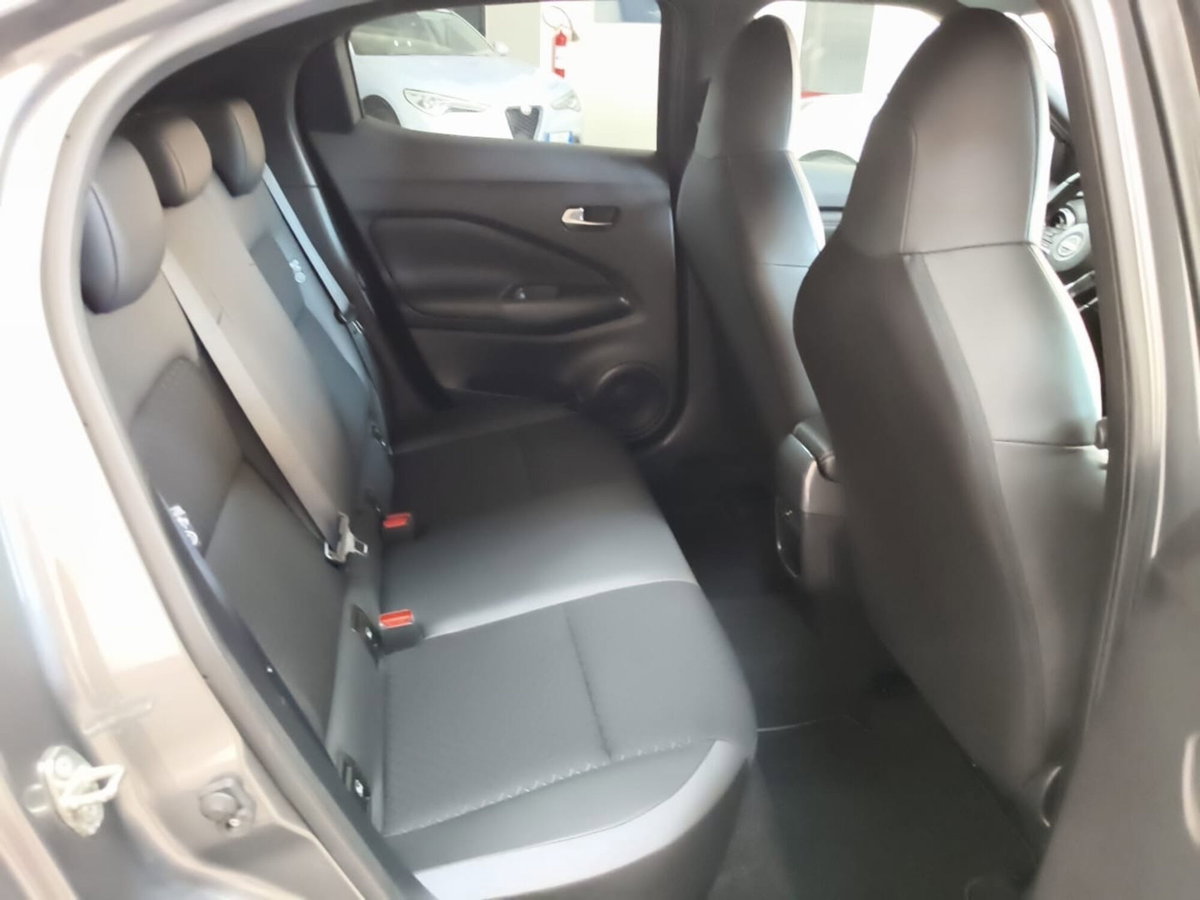 Nissan Juke 1.0 dig-t N-Connecta 114cv (8)