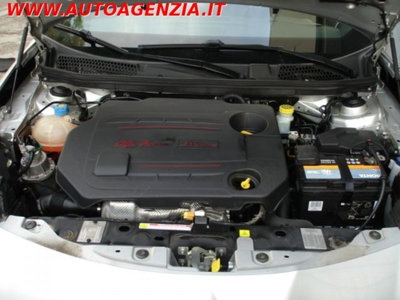 Alfa Romeo Giulietta 2.0 JTDm-2 Distinctive 140cv (15)