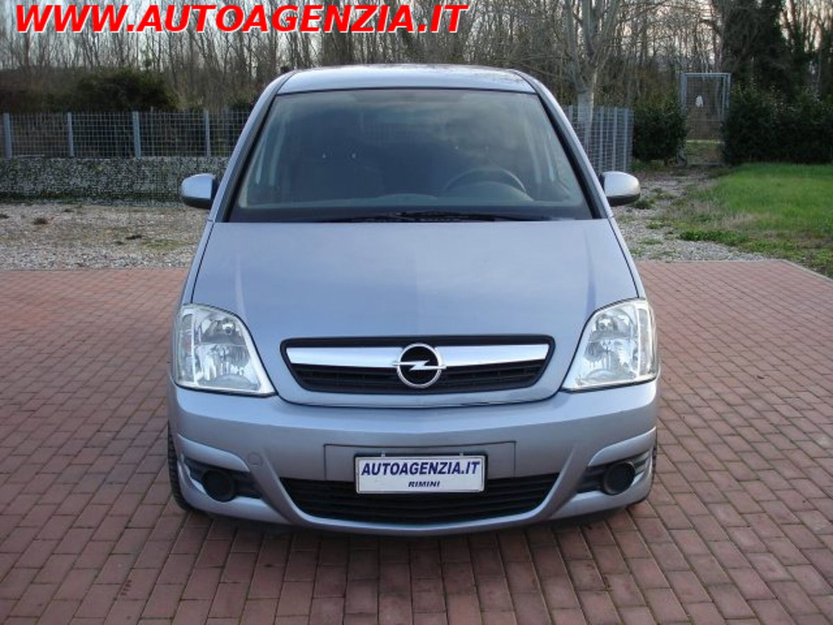 Opel Meriva 1.4 16V Cosmo (6)