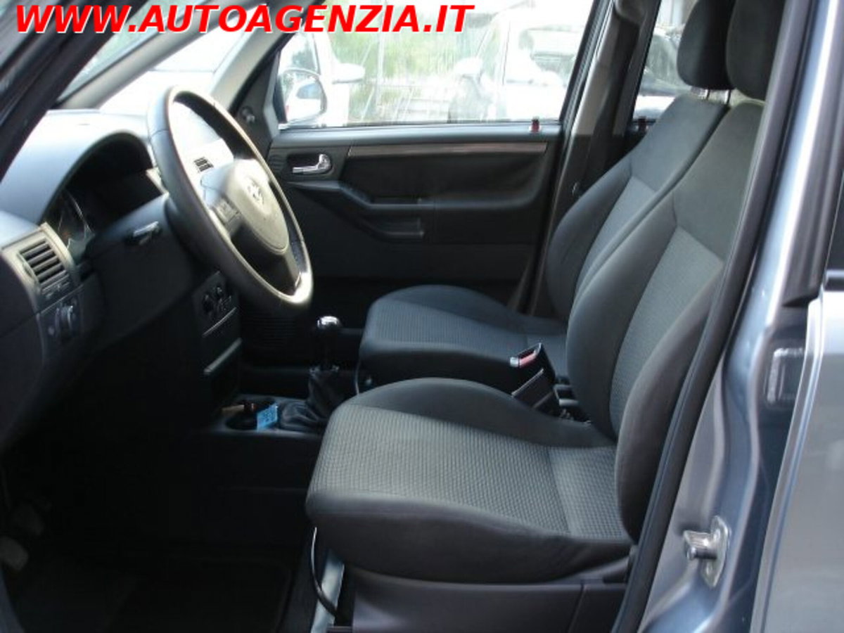 Opel Meriva 1.4 16V Cosmo (8)