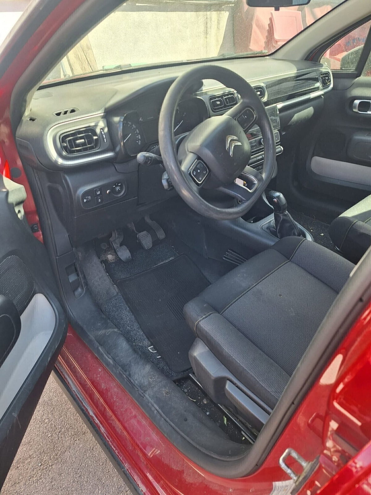 Citroen C3 BlueHDi 100 S&S Feel (5)