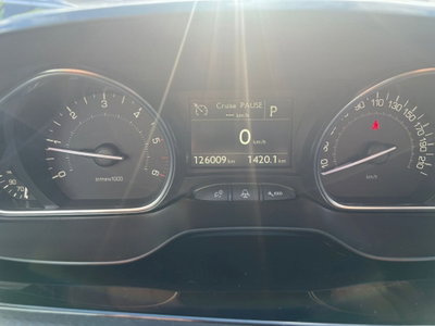 Peugeot 2008 120 EAT6 S&S Allure (12)