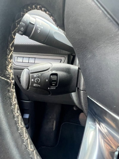 Peugeot 2008 120 EAT6 S&S Allure (13)