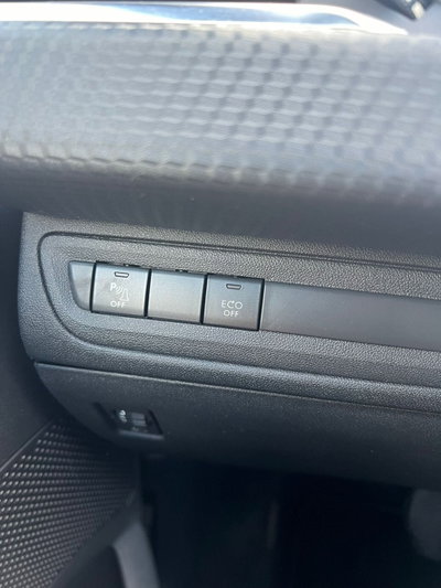Peugeot 2008 120 EAT6 S&S Allure (14)