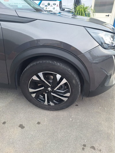 Peugeot 2008 BlueHDi 130 S&S EAT8 Allure Pack (15)