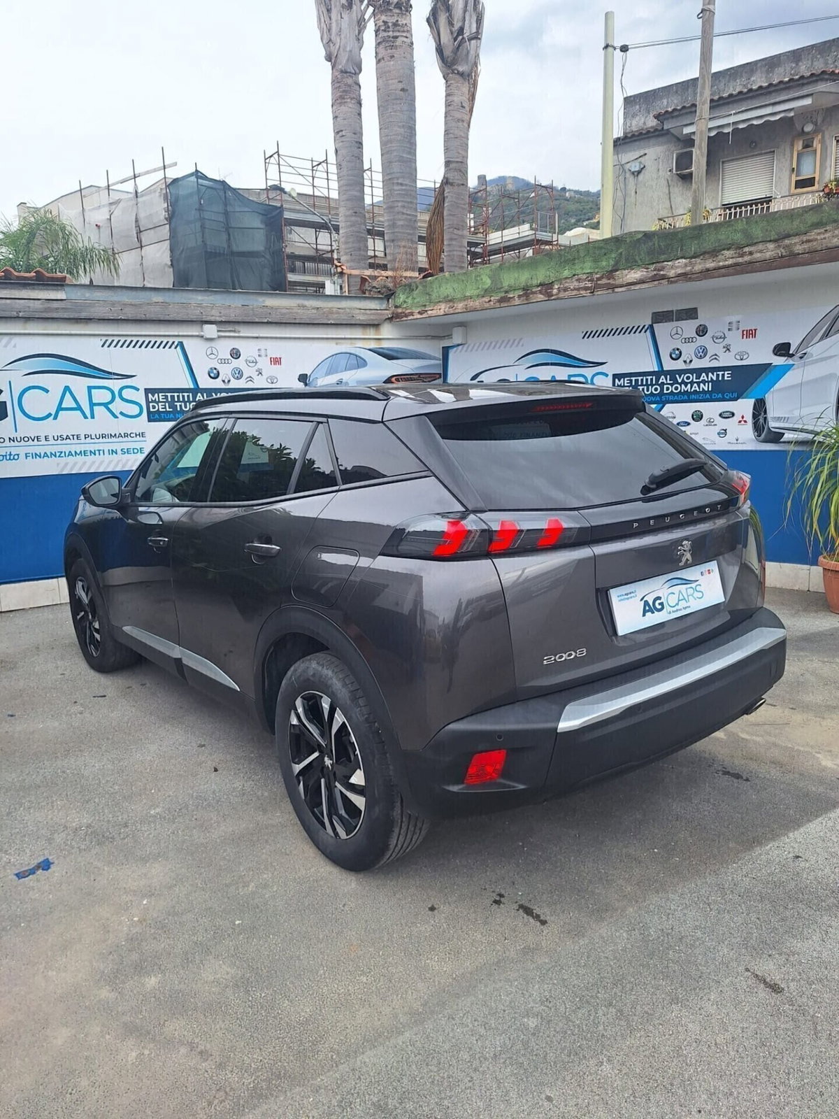 Peugeot 2008 BlueHDi 130 S&S EAT8 Allure Pack (4)
