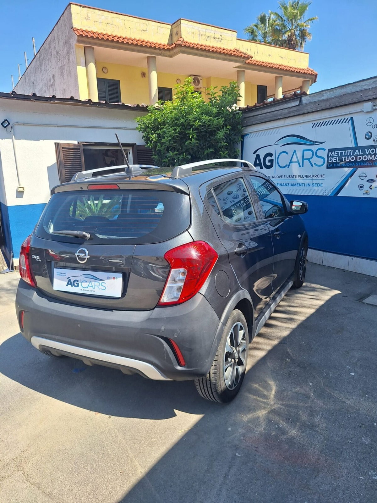 Opel Karl Rocks 1.0 75 CV aut. (4)