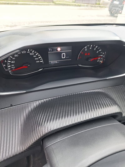 Peugeot 208 BlueHDi 100 Stop&Start 5 porte Allure (12)