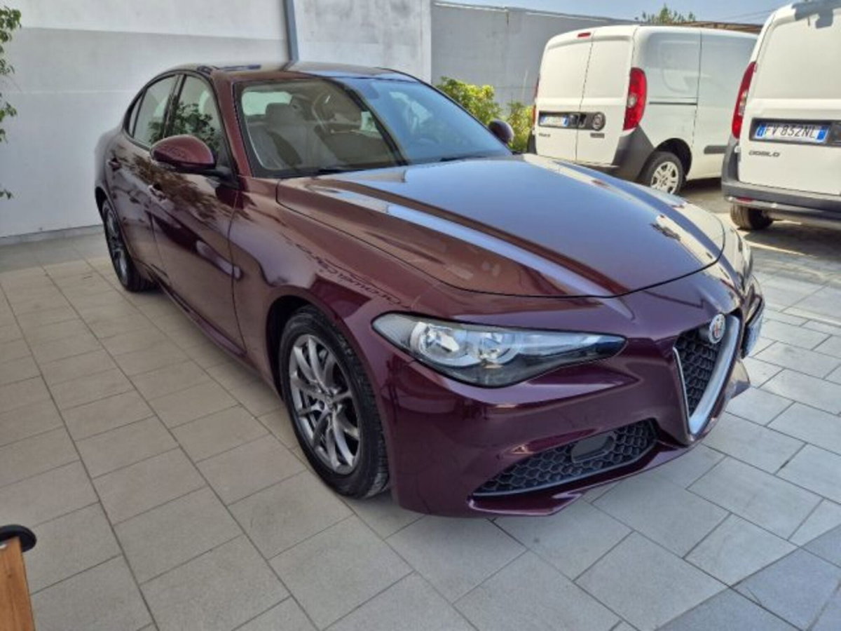 Alfa Romeo Giulia 2.2 Turbodiesel 150 CV Executive (3)