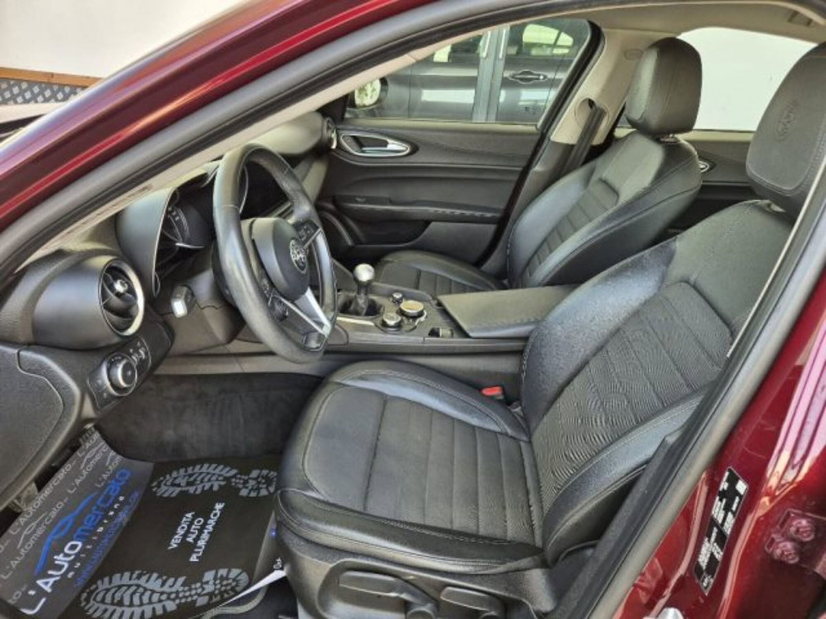 Alfa Romeo Giulia 2.2 Turbodiesel 150 CV Executive (6)