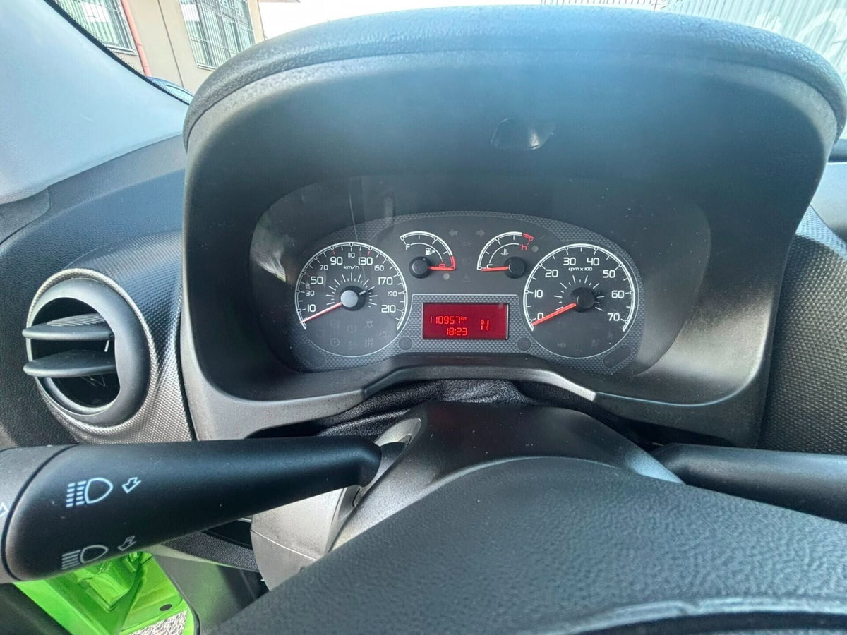 Fiat Qubo 1.3 MJT 80 CV Dynamic (14)