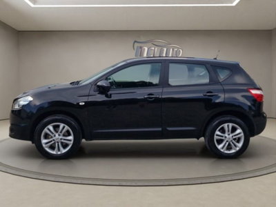 Nissan Qashqai 1.5 dCi DPF Tekna (2)