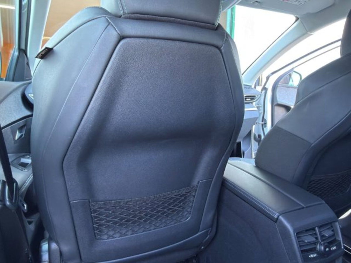Peugeot 3008 BlueHDi 130 S&S EAT8 Allure Pack (18)