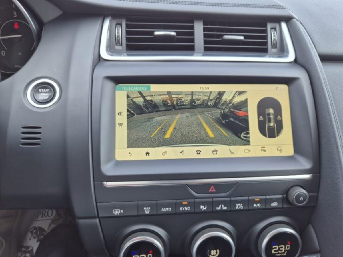 Jaguar E-Pace 2.0D 150 CV AWD aut. R-Dynamic S (13)