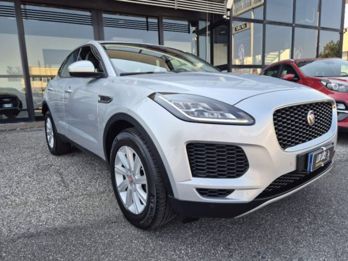 Jaguar E-Pace 2.0D 150 CV AWD aut. R-Dynamic S (3)
