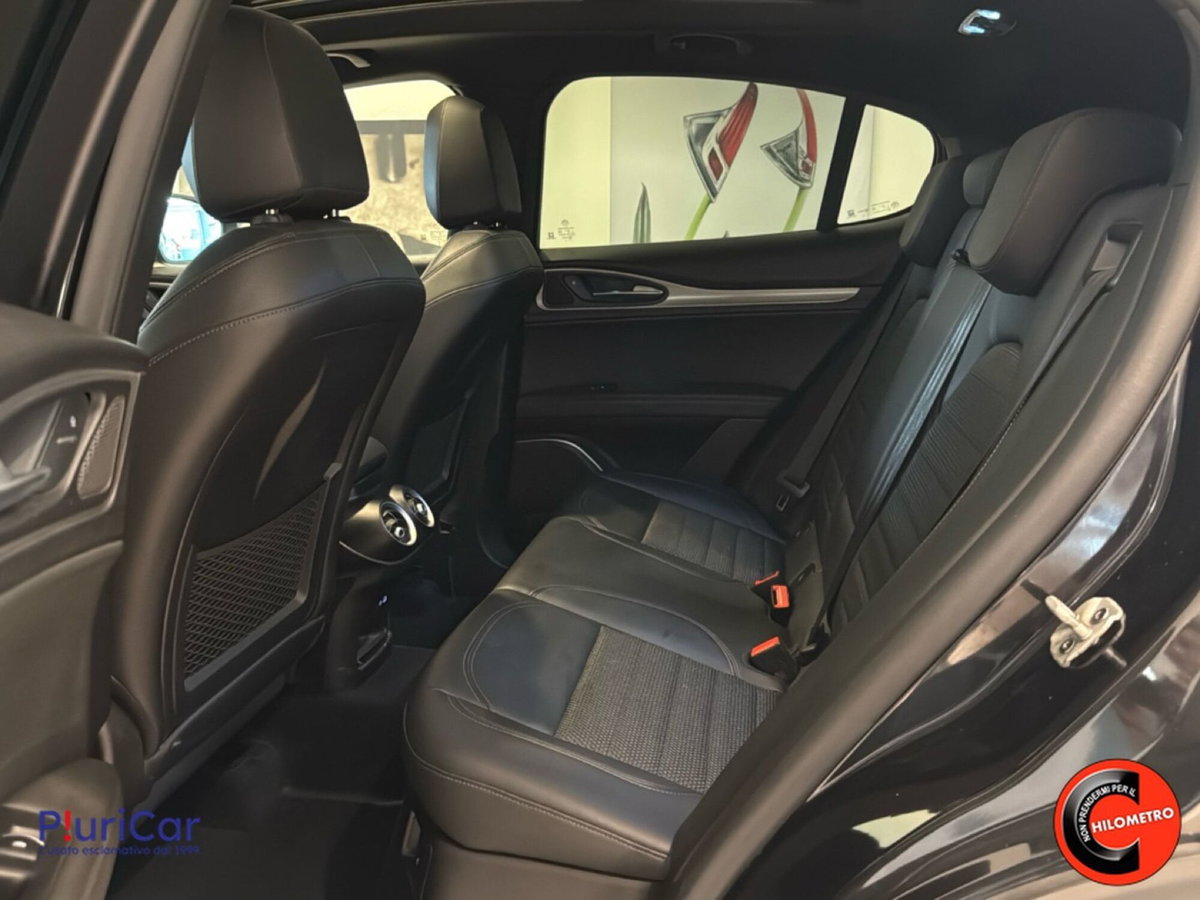 Alfa Romeo Stelvio Stelvio 2.2 Turbodiesel 190 CV AT8 Q4 Sprint (8)