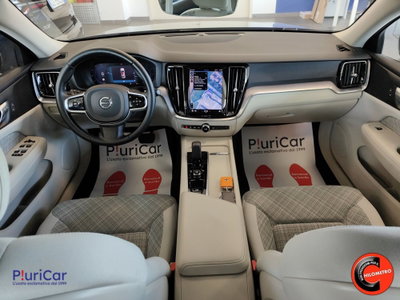 Volvo V60 Cross Country 2.0 b4 Ultimate awd auto (3)