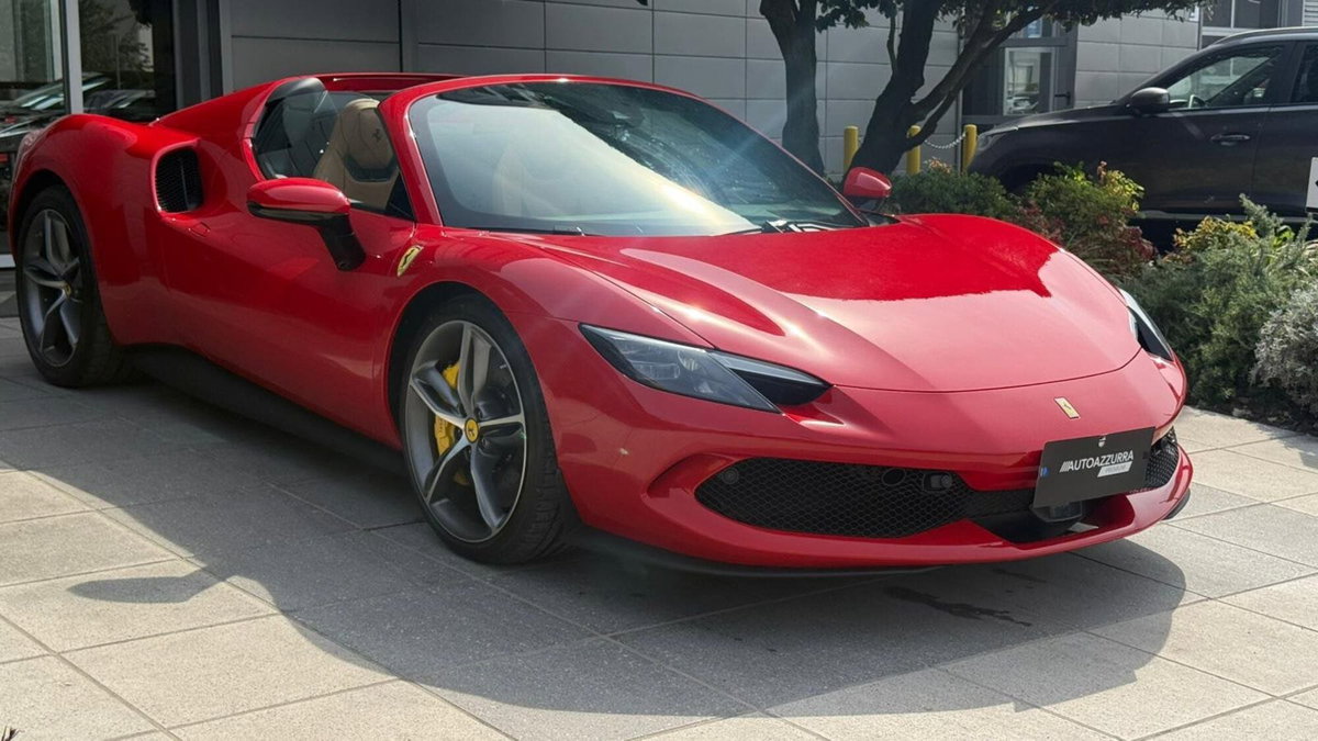 Ferrari 296 Spider 3.0 GTS (2)