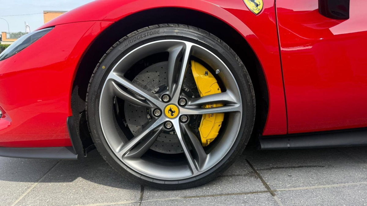Ferrari 296 Spider 3.0 GTS (5)