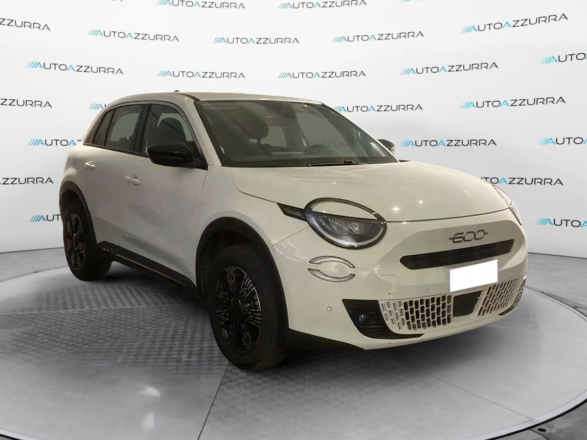 Fiat 600 1.2 hybrid 145cv auto (3)