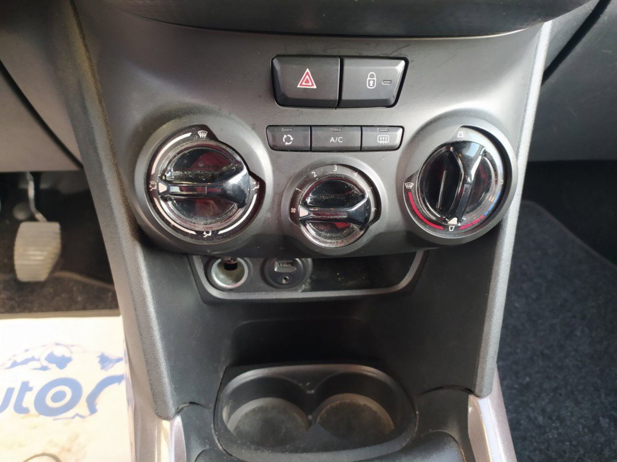 Peugeot 2008 100 Active (12)